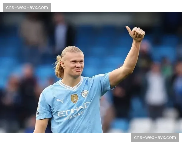 特写：一次经典的团队转换，从埃德森手抛球到哈兰德破门，全程仅4脚传递